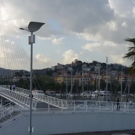 Il Golfo E I Limoni アパート *